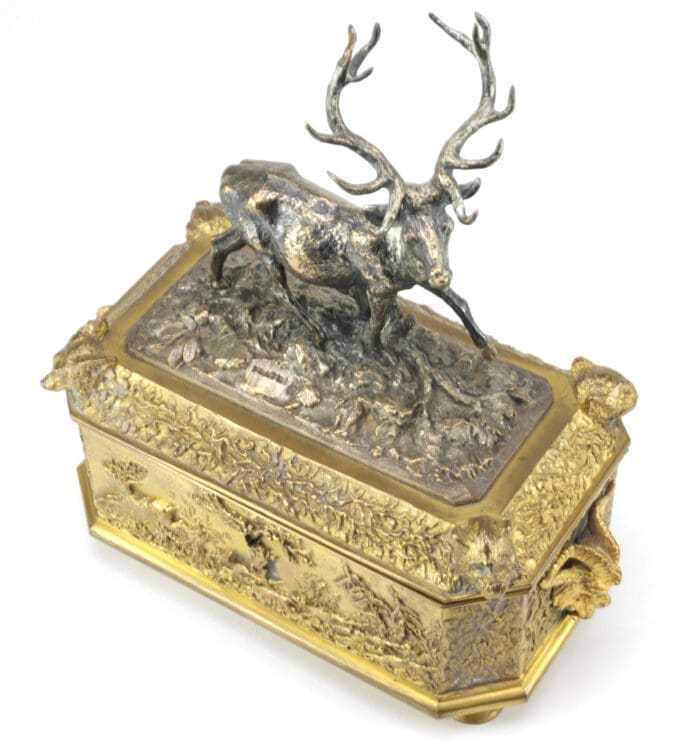 Antiek verzilverd en verguld kistje met hert - Christophe Fratin (1801-1864)