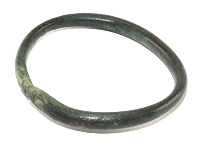 Valuta manilla armband gemaakt van brons - West Afrika