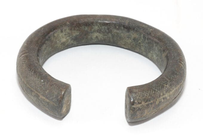 Vier manilla bronzen armbanden - West Afrika