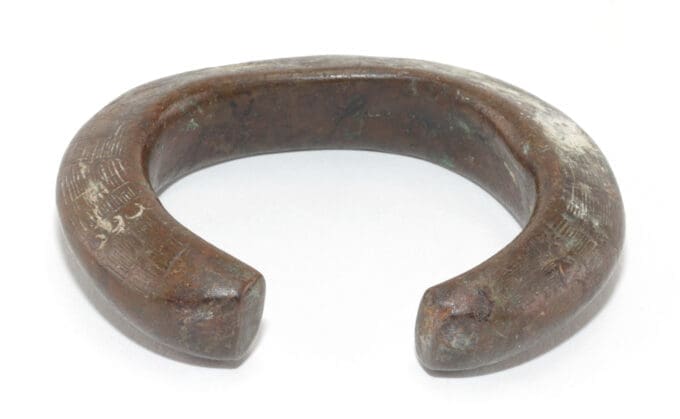 Vier manilla bronzen armbanden - West Afrika